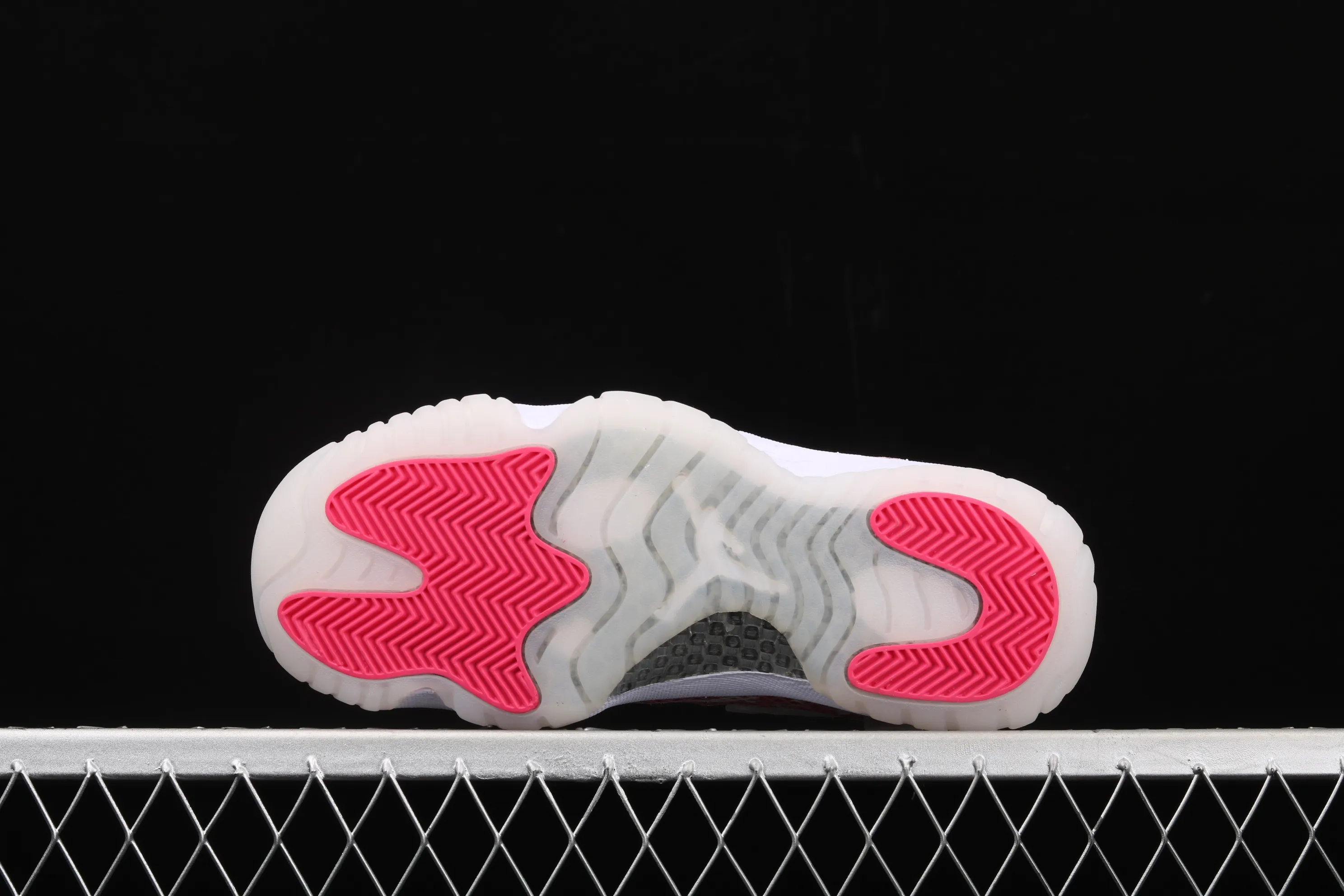 All categories Air Jordan Jordan series basketball shoes Air Jordan 11 X version Air Jordan 11 Low Retro "Snakeskin" AJ11 Joe 11 pink snake pattern AH7860-106
